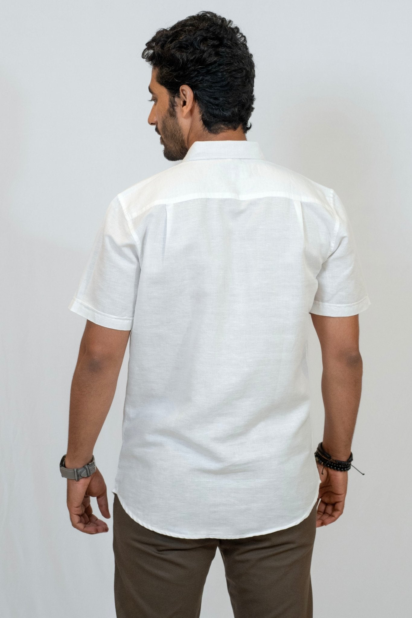 Linen Cotton Classic – Mens Shirt on Brown Living™. SKU: ANTLCCLL. Img 5.