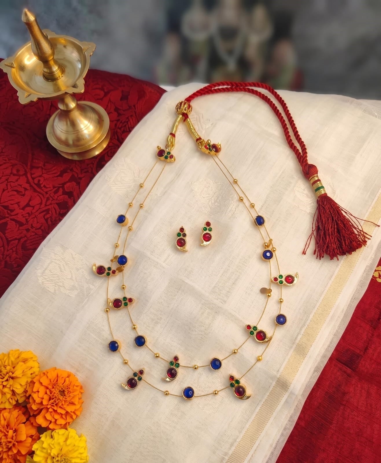 Mayura Sutra Necklace | Handcrafted Peacock-Inspired Necklace – Jewellery on Brown Living™. SKU: SAR1010. Img 4.