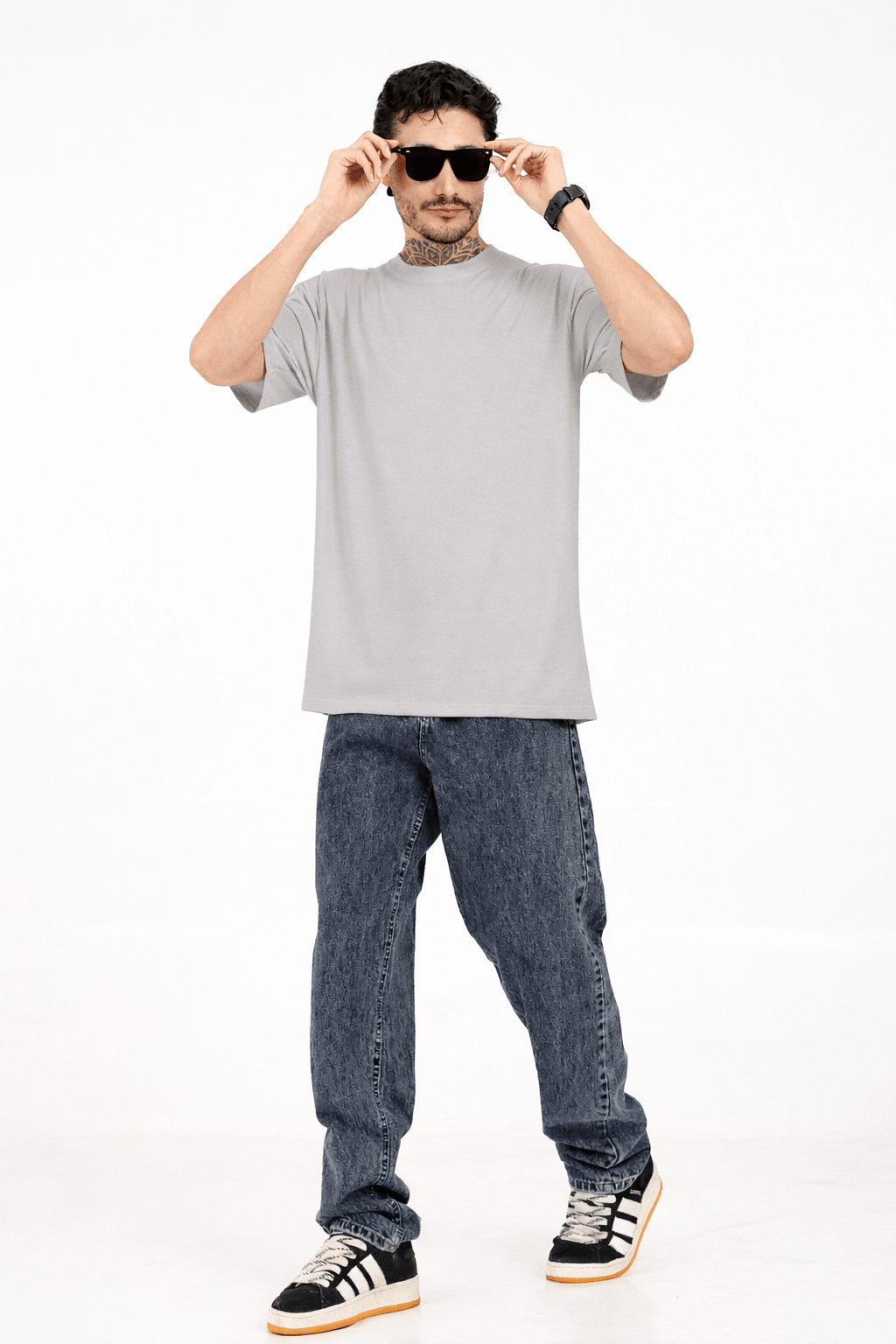 Men Oversized Plain Bamboo T-Shirt – Soft, Breathable & Sustainable – Mens T-Shirt on Brown Living™. SKU: M-PLAIN-OVERSIZ-GRAY-M. Img 13.