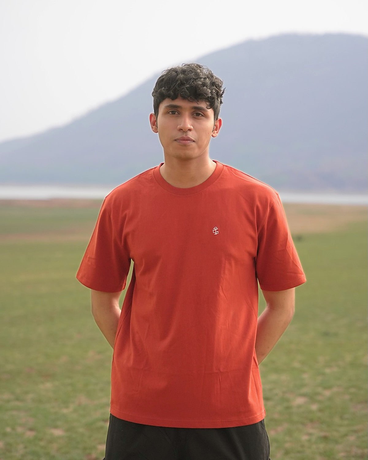 Motif Organic Cotton T-Shirt Rust | GOTS Certified | Sustainable Tee – Mens T-Shirt on Brown Living™. SKU: PB2512-TSH-MTR-S. Img 8.