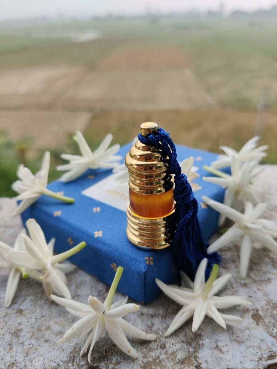 मोतिया | Motiya Natural Perfume Oil (Jasmine Attar) – Essential Oils by Boond Fragrances available on Brown Living™. 12ml . SKU: BF02b. Img 6.