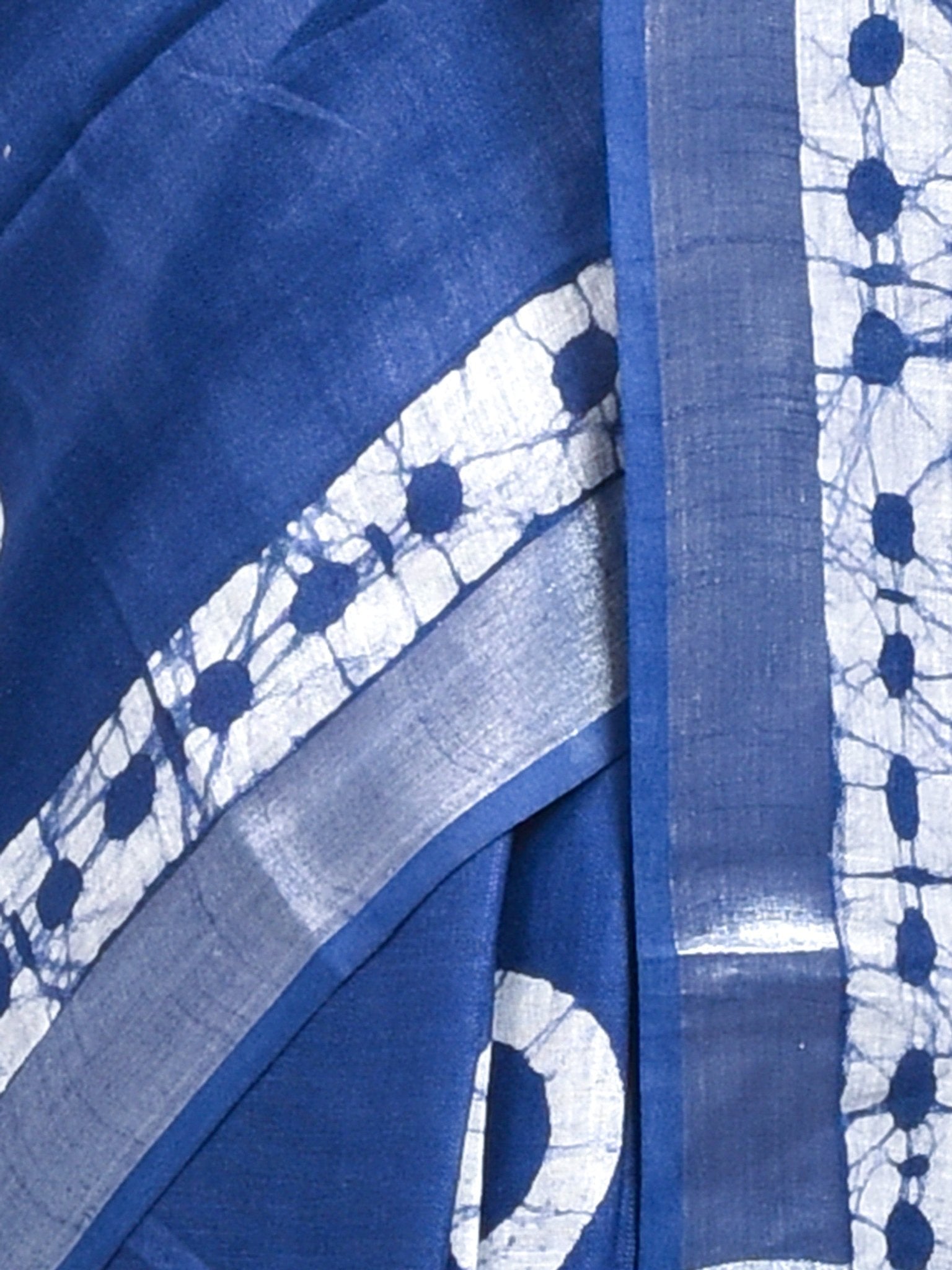 Navy Blue Traditional Batik Design Pure Linen Saree – Womens Saree on Brown Living™. SKU: STRLINSAR18. Img 4.