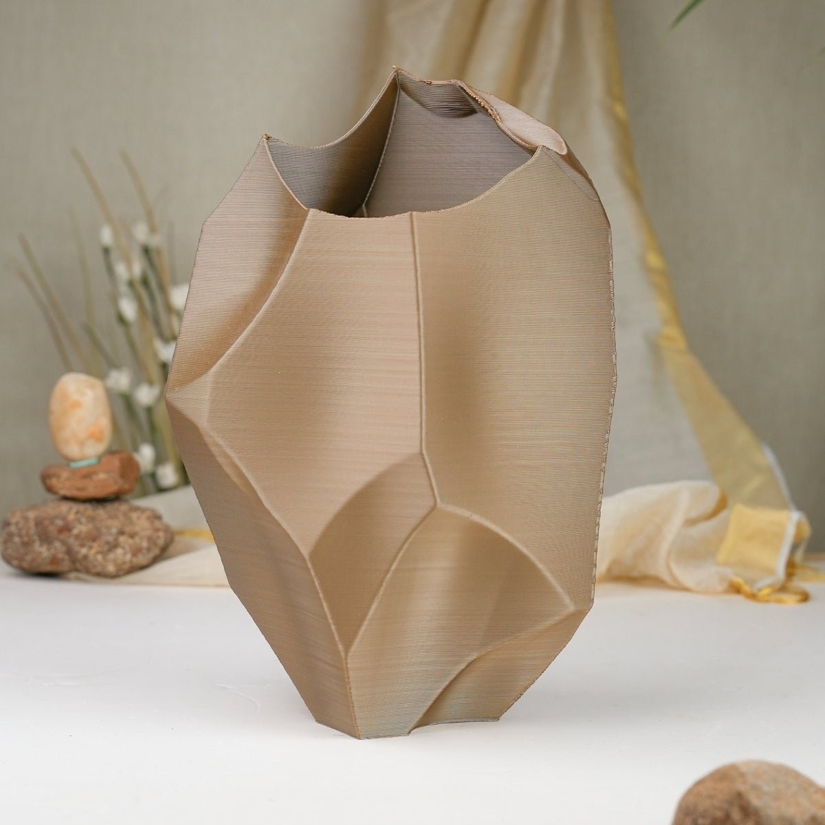Neolithic Aid Plant - Based Exotic Bronze Vase – Home Decor on Brown Living™. SKU: NEAIEDPLEBA041. Img 1.