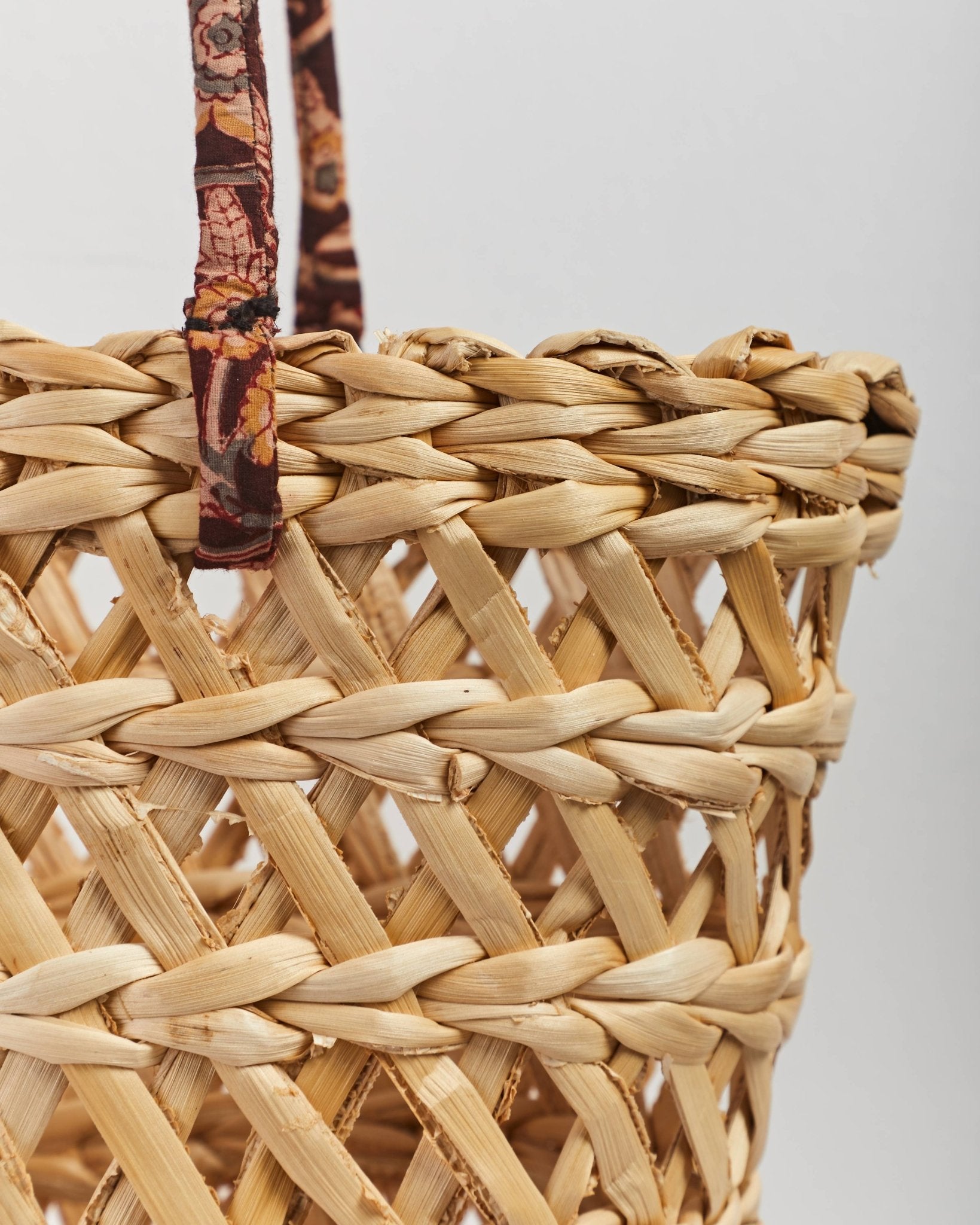 Niva - Banana Fiber Everyday Tote Bag – Tote Bag on Brown Living™. SKU: S-027. Img 5.