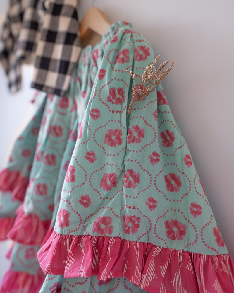 Noor Cotton Black White Checks Top With Floral Lehenga Set – Kids Ethnic Sets by Love The World Today available on Brown Living™. 6 - 12 M . SKU: C34G1BBL612. Img 14.