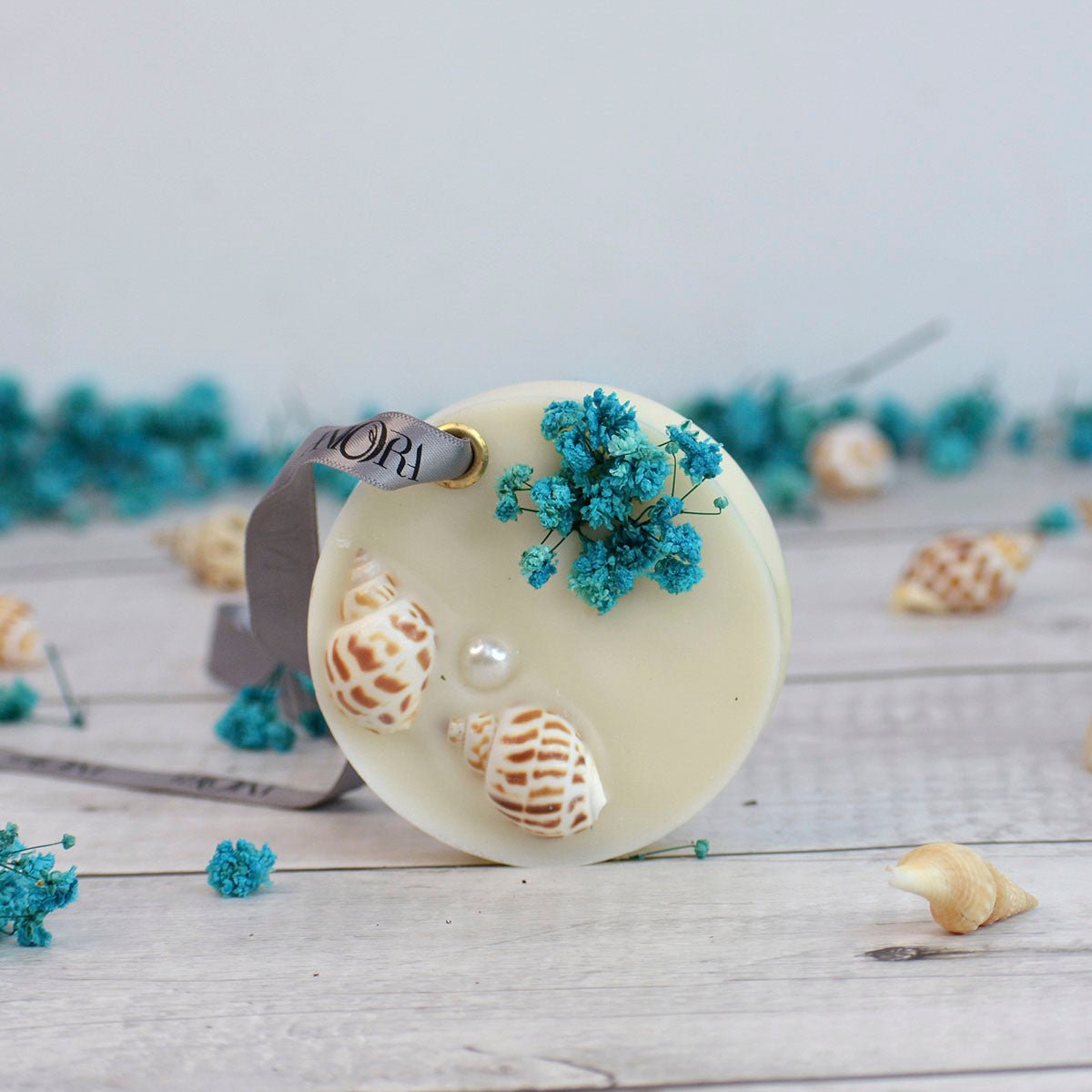 Big Round Sachet – Wax Sachets & Fragrance on Brown Living™. SKU: ANCA038_6. Img 1.