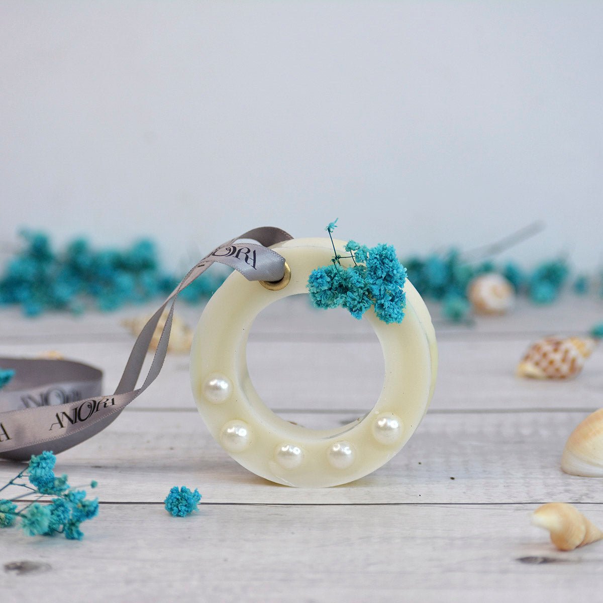 Ocean Breeze Hollow Sachet – Wax Sachets & Fragrance on Brown Living™. SKU: ANCA056_2. Img 1.