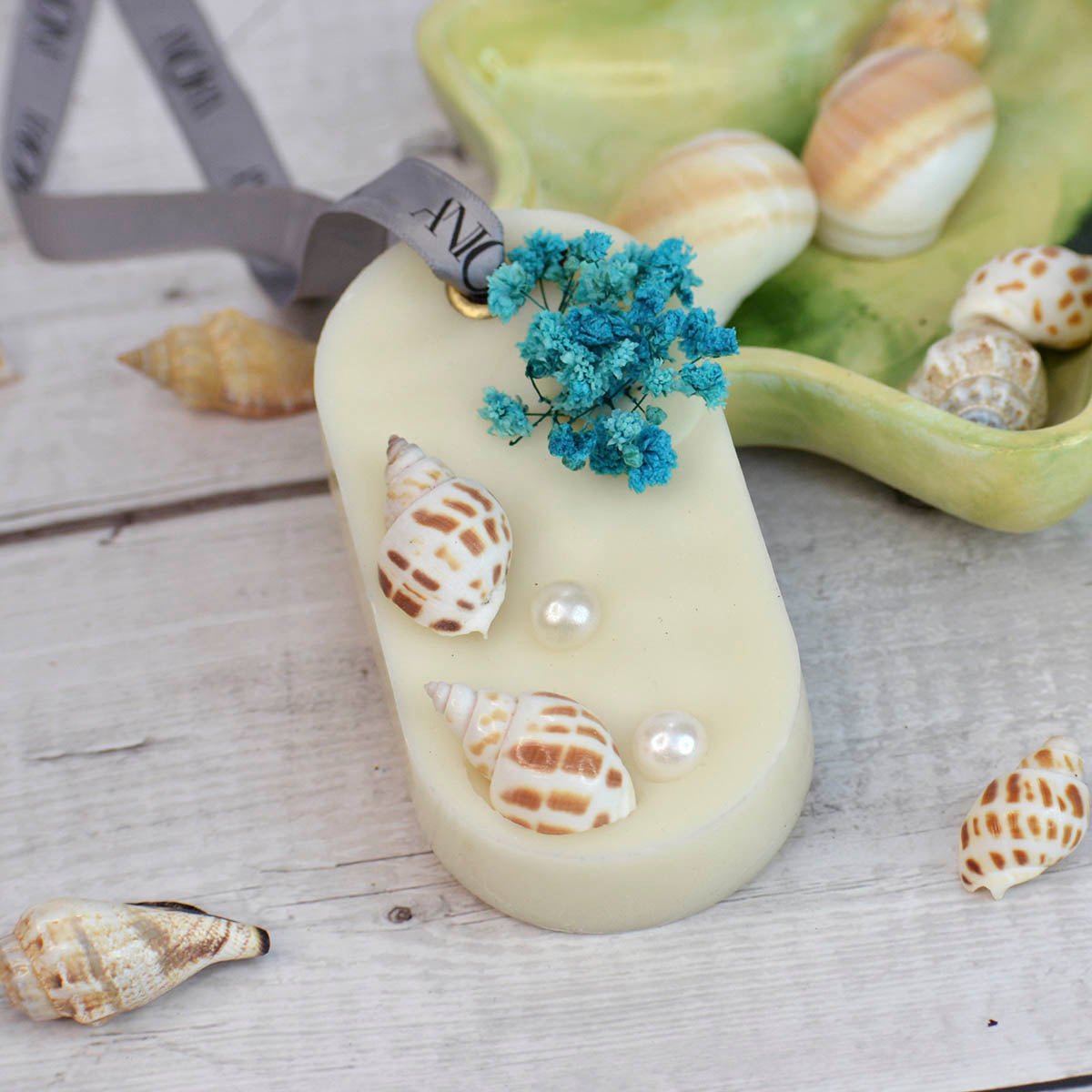 Oval Wax Sachet – Wax Sachets & Fragrance on Brown Living™. SKU: ANCA036_3. Img 1.