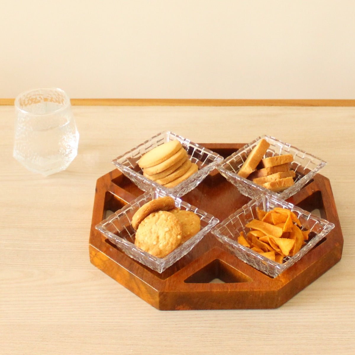 Octagonal Wooden Platter 2.0 – Trays & Platters on Brown Living™. SKU: SP0108. Img 1.