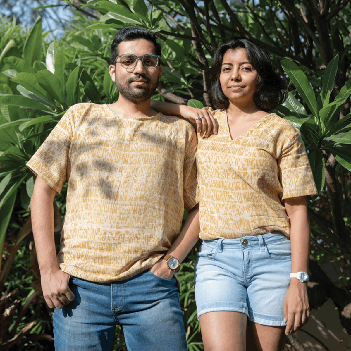 Onru Unisex T-Shirt | Sustainable Cotton Everyday Essential Tee – Mens T-Shirt on Brown Living™. SKU: 2WA00103. Img 2.
