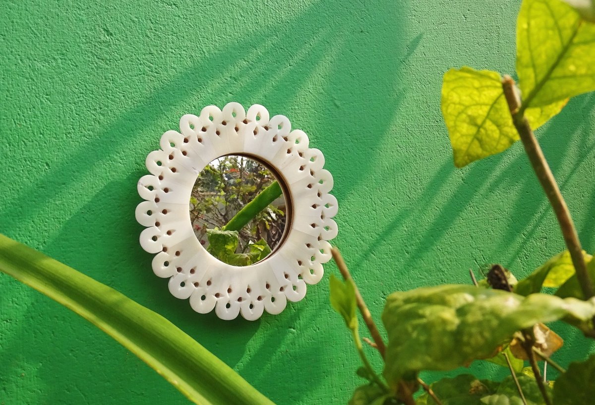 Portable Handcrafted Mirror with Jali – Home Decor on Brown Living™. SKU: MJ00001DR. Img 4.