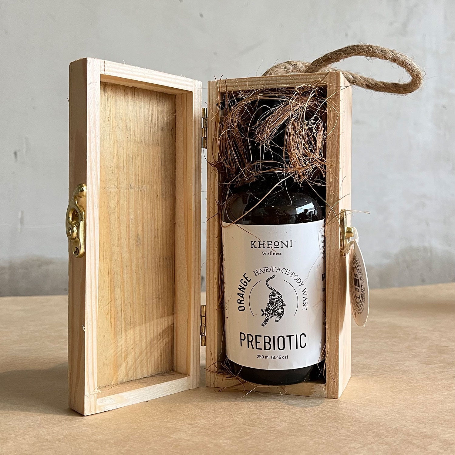 Prebiotic Orange Wash (Hair/Face/Body) – Body Wash on Brown Living™. SKU: PRTIOR250L. Img 5.