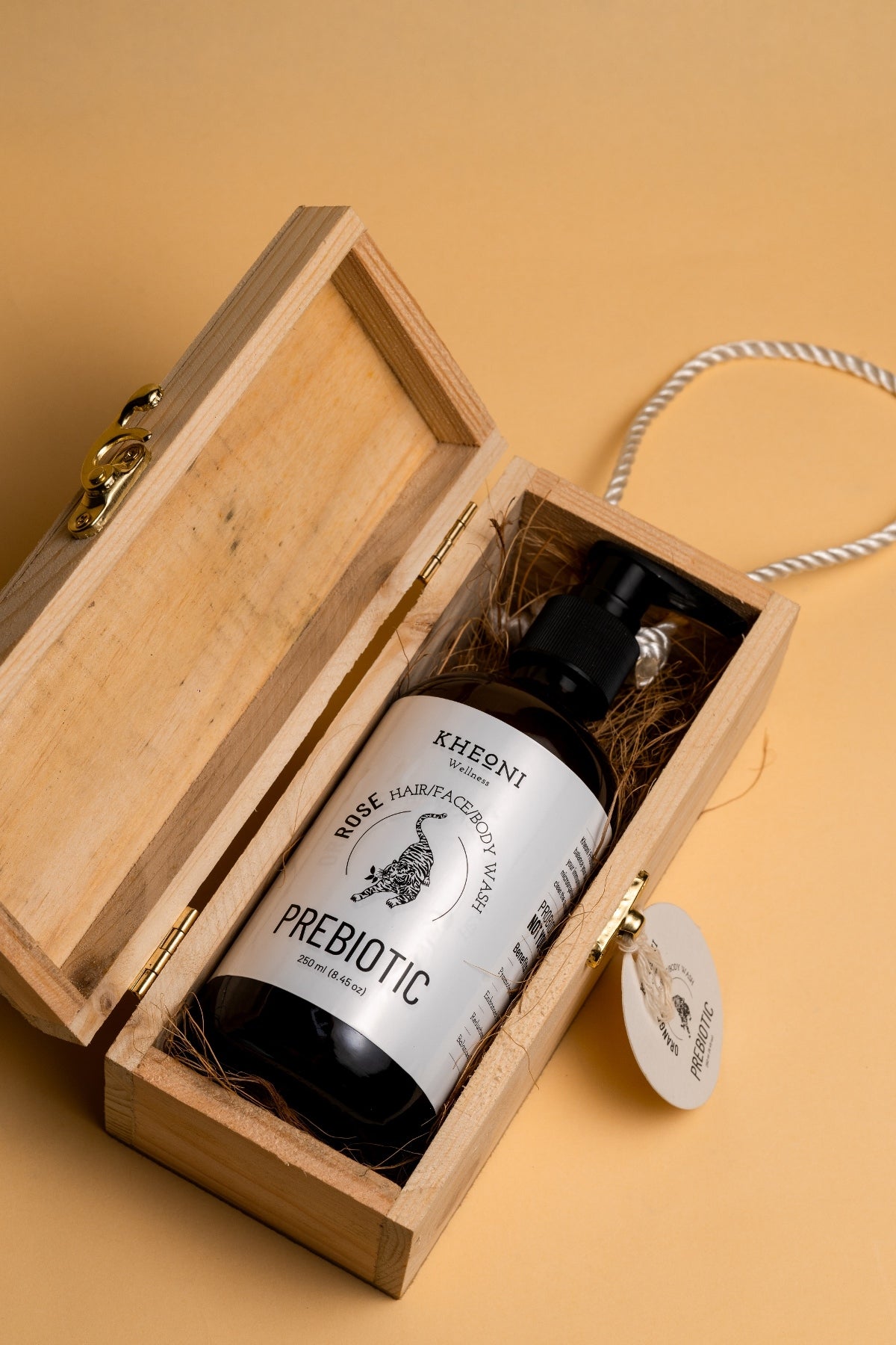 Prebiotic Rose | 3 - in - 1 Hair, Face & Body Wash – Body Wash on Brown Living™. SKU: PRTIRO250L. Img 3.