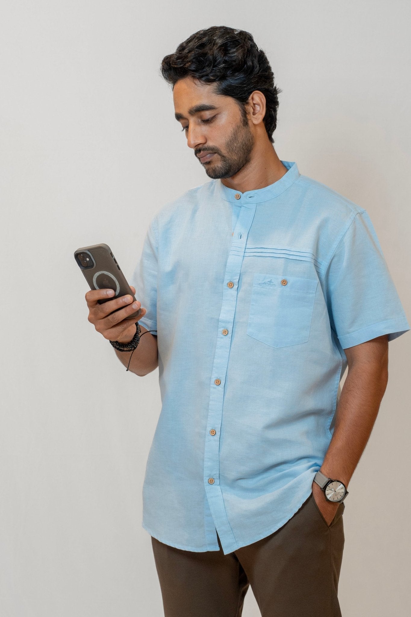 Premium Blue Crest Linen Cotton Classic Shirt For Men – Men Shirt on Brown Living™. SKU: ANTLCCFLBCS. Img 1.