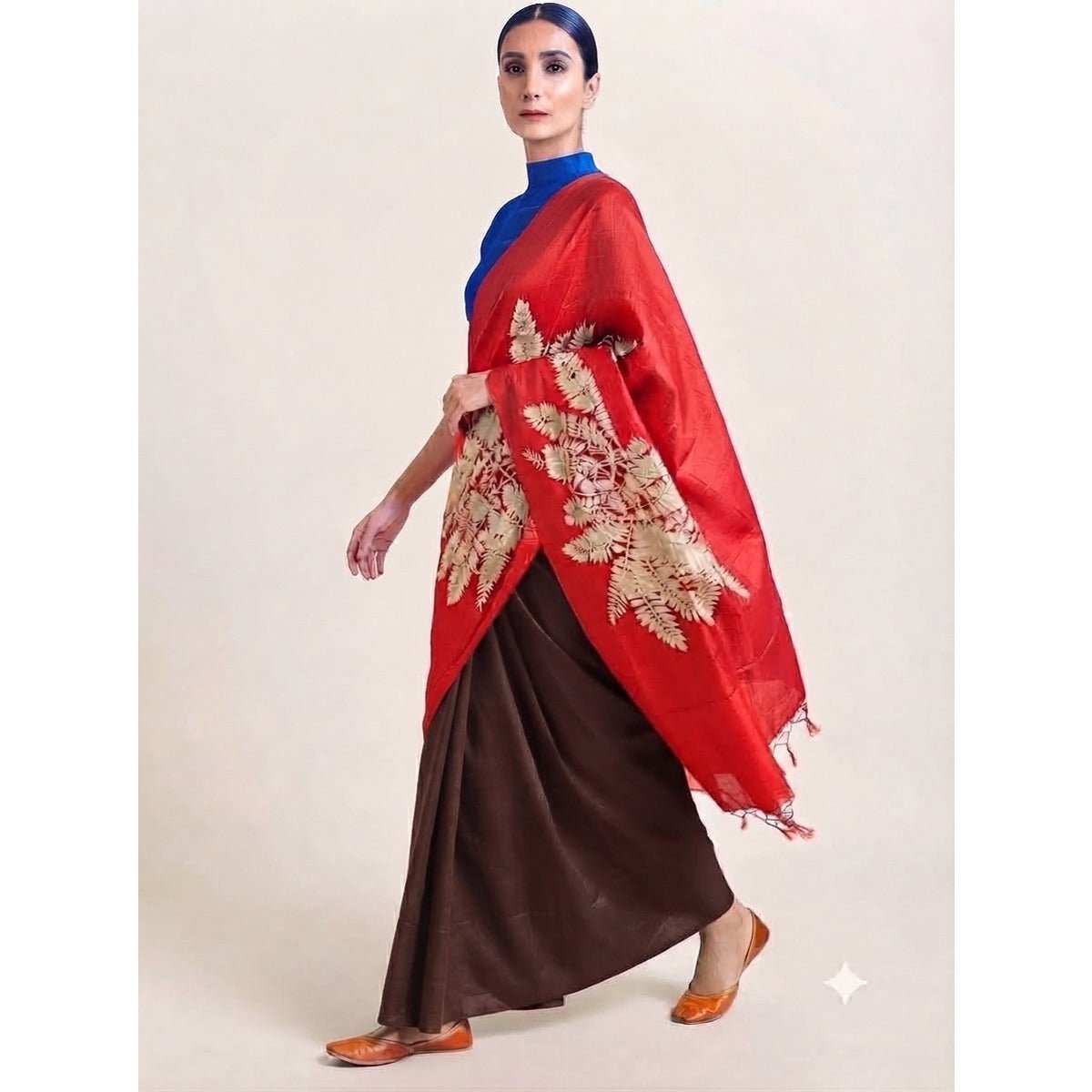 Red Bada Patta 100% Natural Mulberry Silk Saree – Womens Saree on Brown Living™. SKU: NAESA25. Img 2.