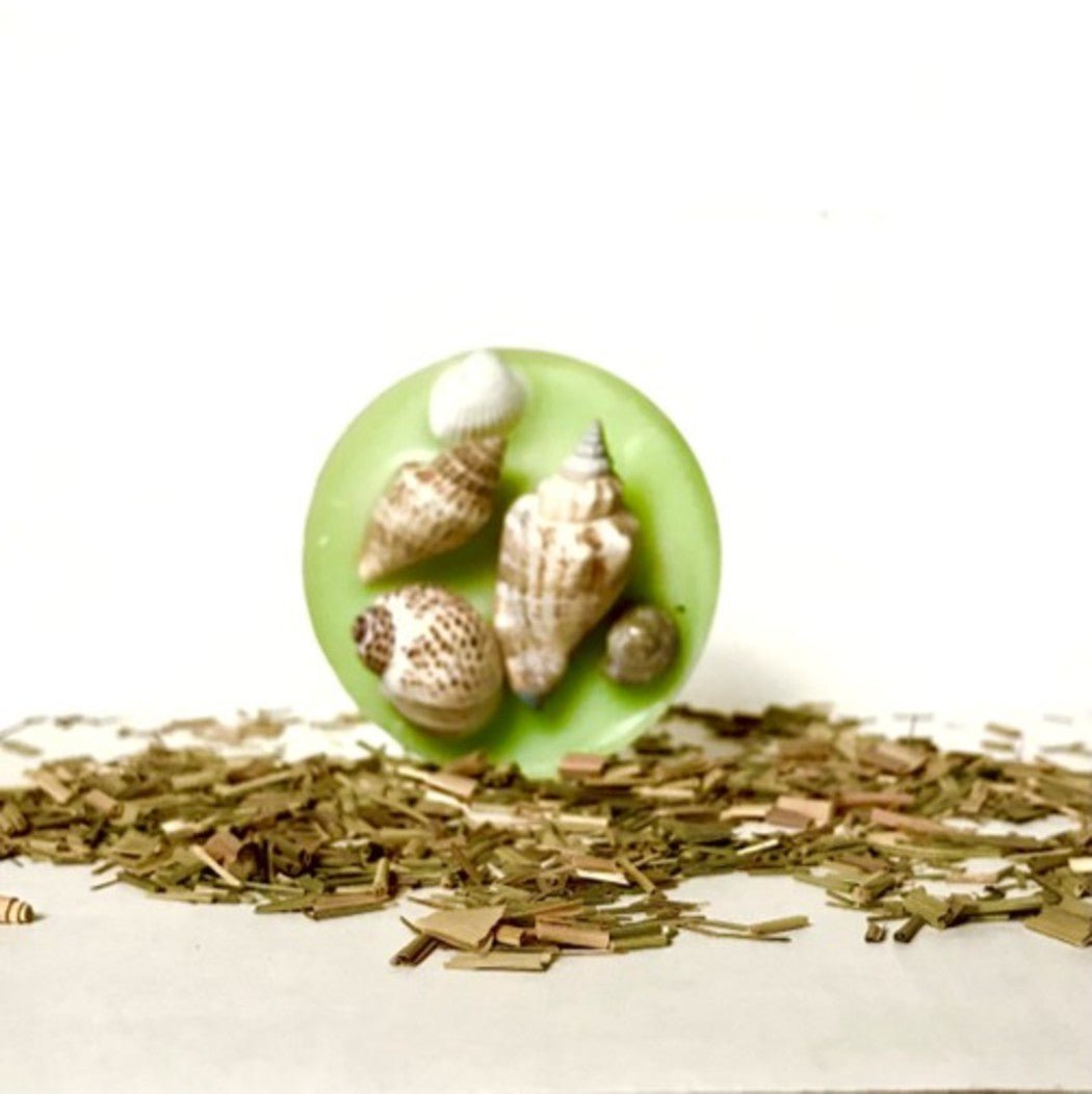 Reusable Seashell Textured Wax Tablet (Round) | Fragranced Wax Tablet – Candles & Fragrances on Brown Living™. SKU: SSWXTBJM1. Img 6.