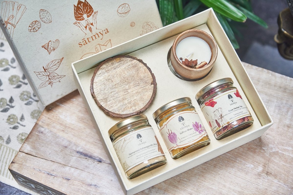 Sakhì Gift Box - Women's Health & Beauty Care – Gift Giving on Brown Living™. SKU: Sakhi_500gms. Img 4.