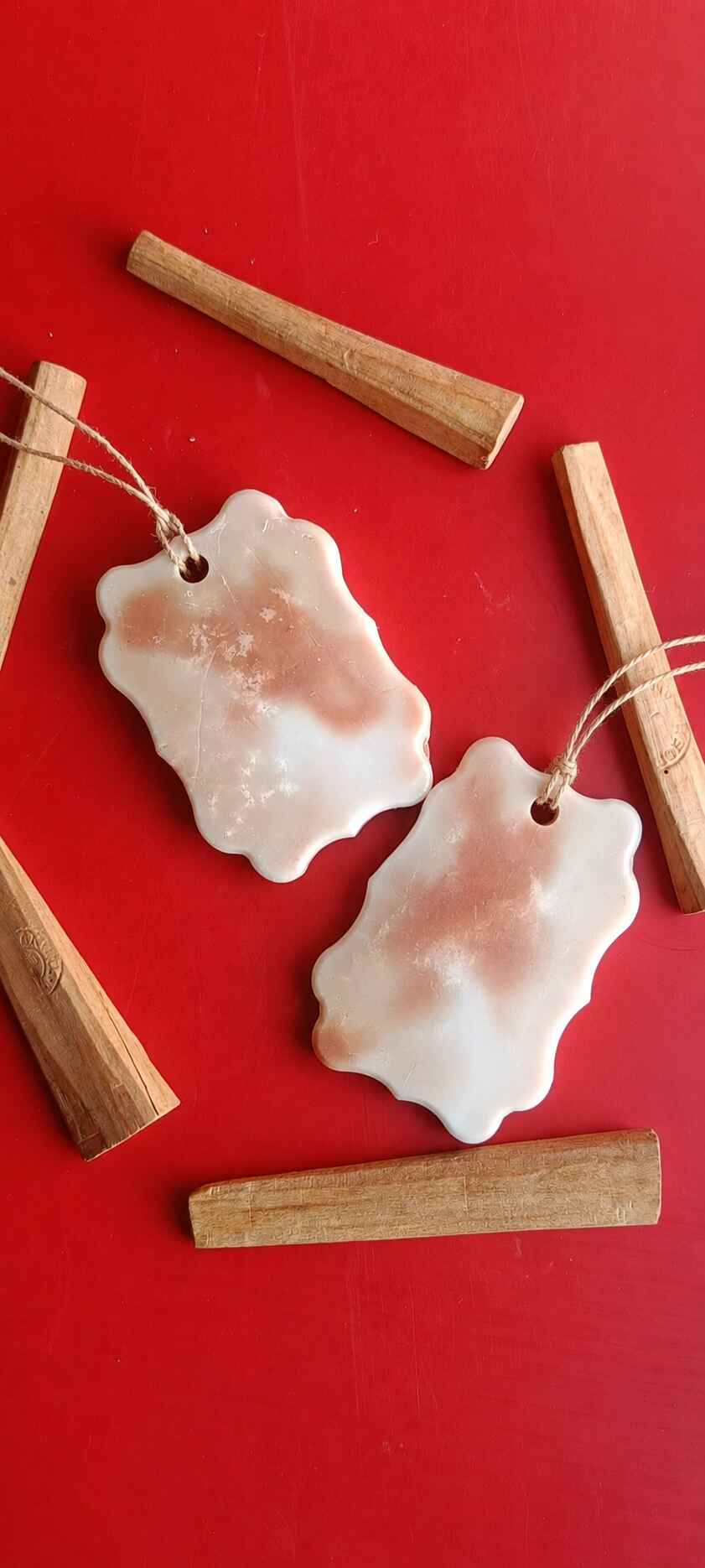 Sandalwood Wax Sachet - Scented Block – Candles & Fragrances on Brown Living™. SKU: SWWS02_N. Img 11.