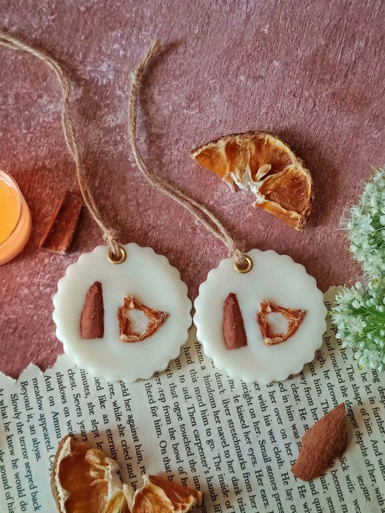 Scented Soywax Air Freshener Sachet - Circle Frame 40g – Candles & Fragrances on Brown Living™. SKU: CTC05503. Img 7.