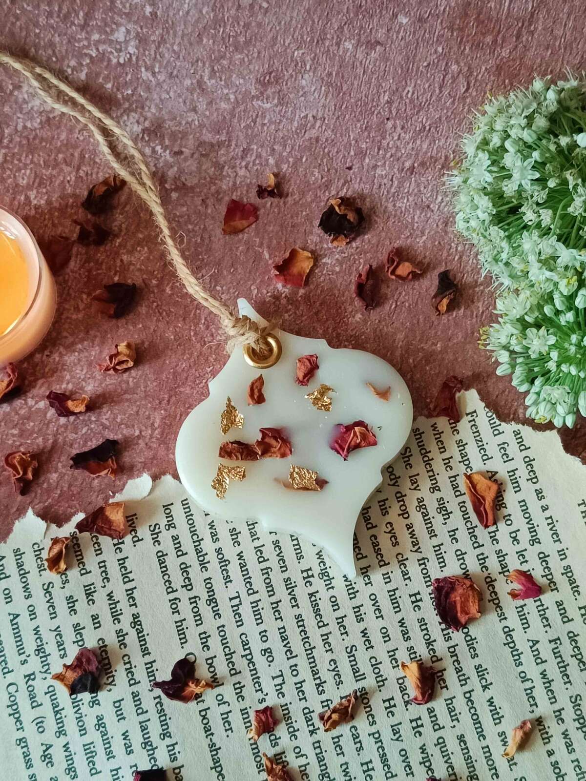 Scented Soywax Air Freshener Sachet - Rain Drop 25g – Candles & Fragrances on Brown Living™. SKU: CTC05303. Img 3.