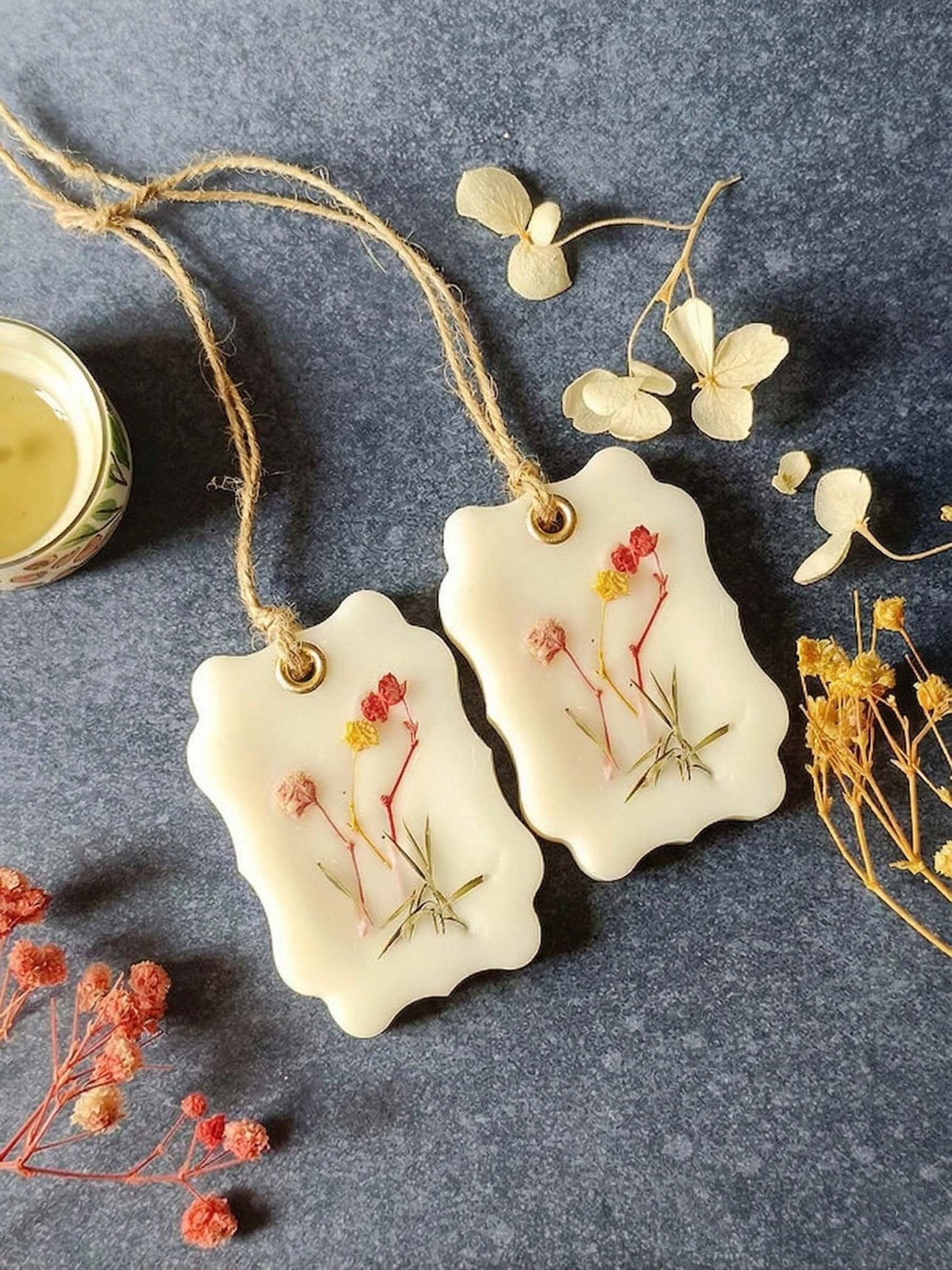 Scented Soywax Air Freshener Sachet - Rectangular Frame 30g – Candles & Fragrances on Brown Living™. SKU: CTC054052923. Img 6.
