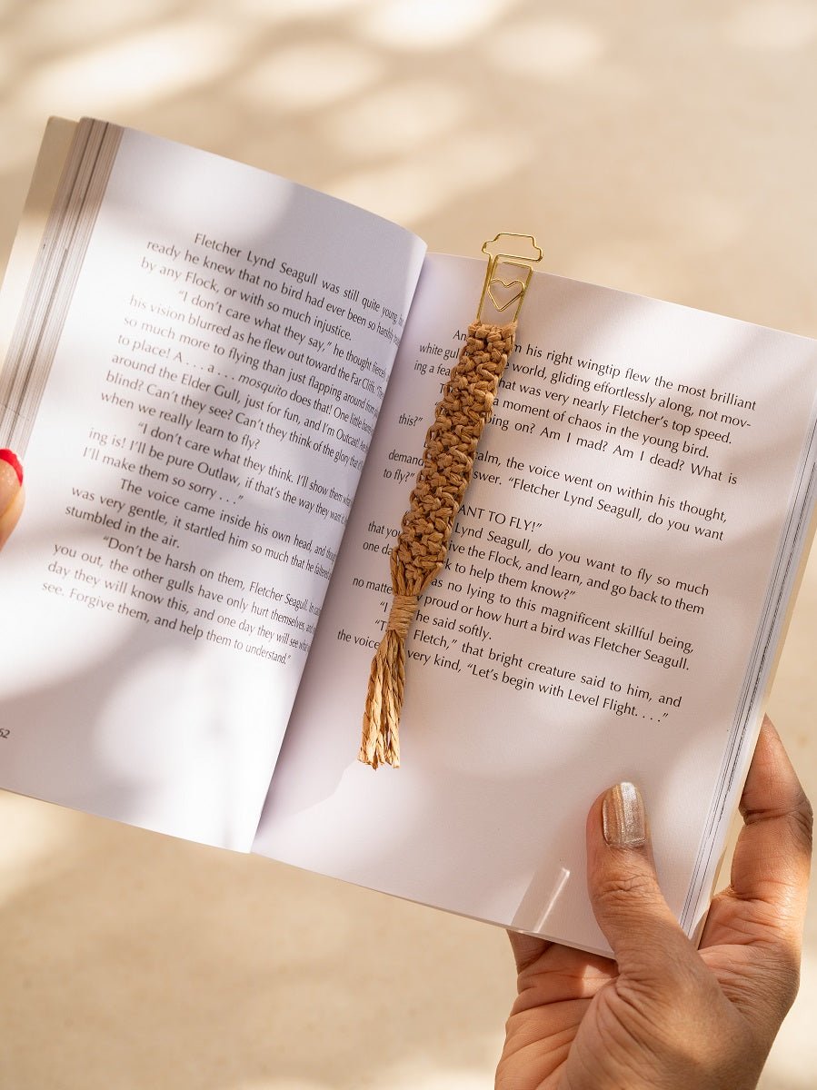 Shabda Handmade Banana Paper Planner & Bookmark – Notebooks & Notepads on Brown Living™. SKU: S25SHABPLAN218-RU. Img 4.