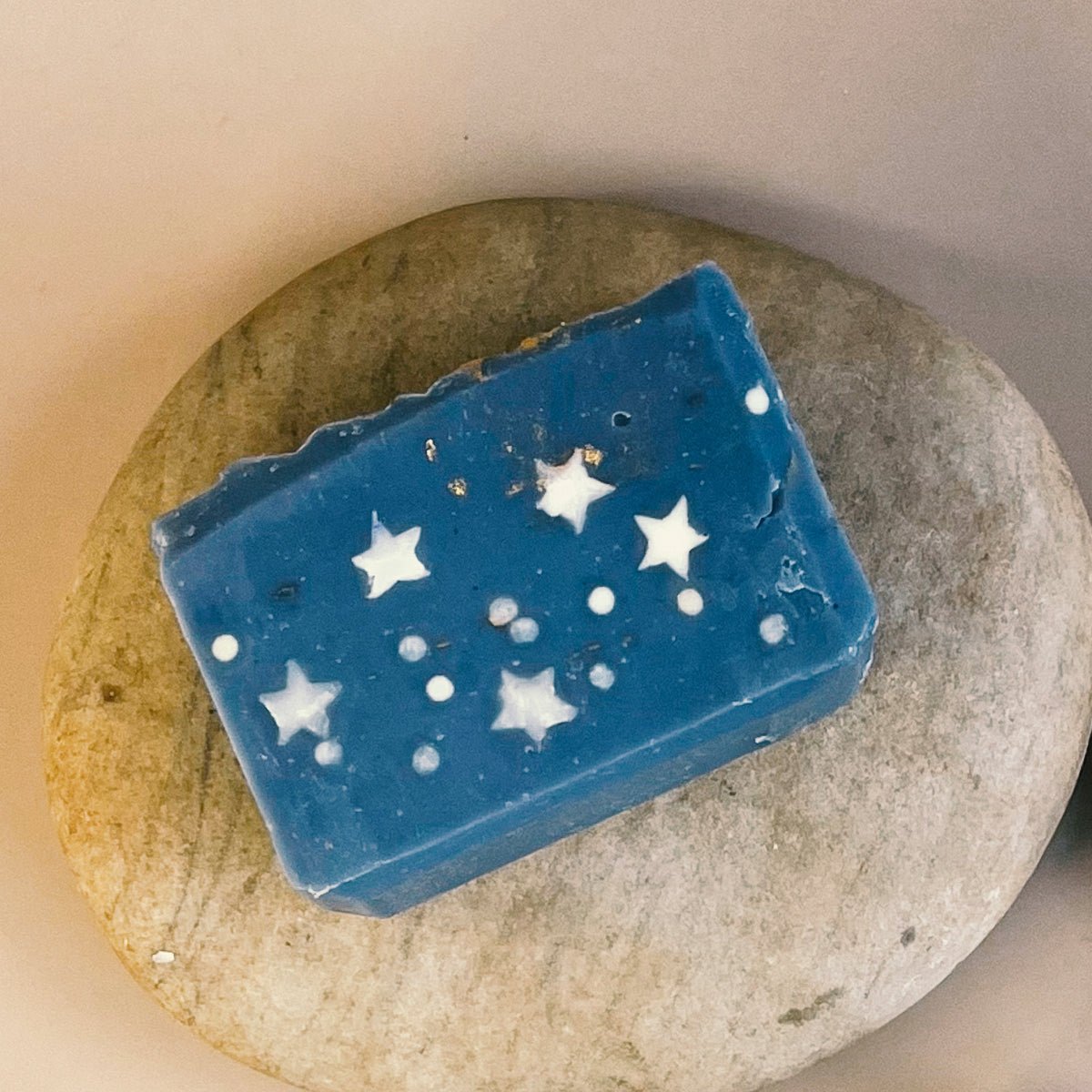 Star Gaze, Dusky Bloom & Morning Blossom Soap Set Pack Of 3 – Body Soap on Brown Living™. SKU: LN-SET-SGDBMB-01. Img 3.