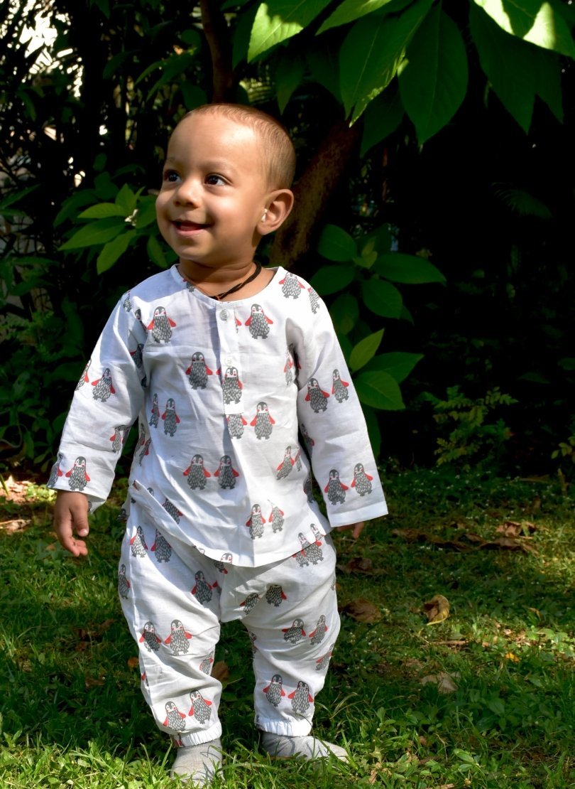 Stary Penguin - Unisex Infant Cotton Nightwear – Kids Onesies on Brown Living™. SKU: MITHIC - 0623046. Img 3.