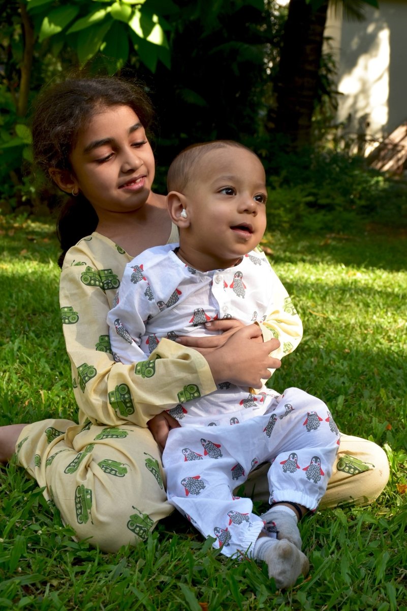 Stary Penguin - Unisex Infant Cotton Nightwear – Kids Onesies on Brown Living™. SKU: MITHIC - 0623046. Img 5.