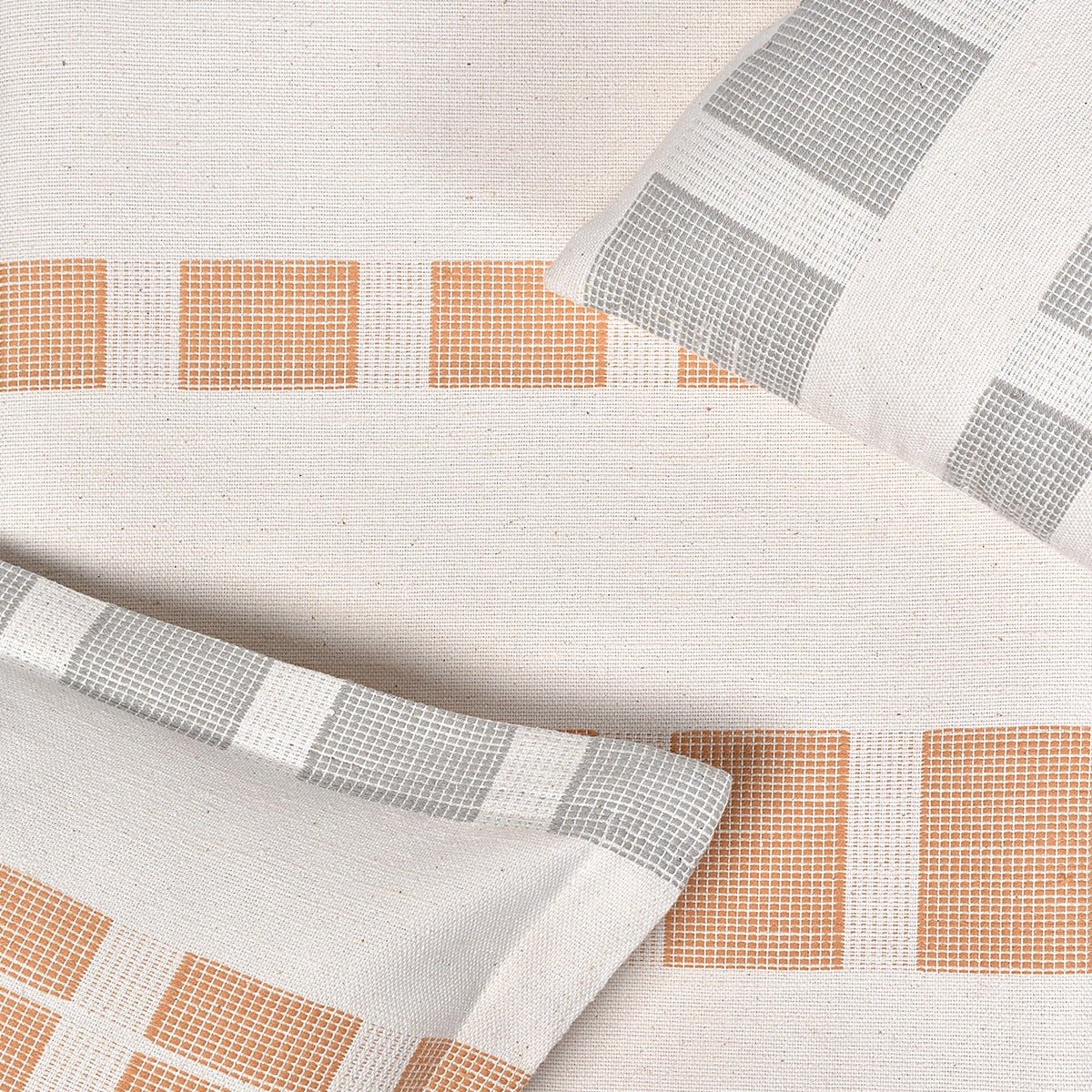 Box Bedcover Set – Bed Linens on Brown Living™. SKU: TGW110045. Img 1.
