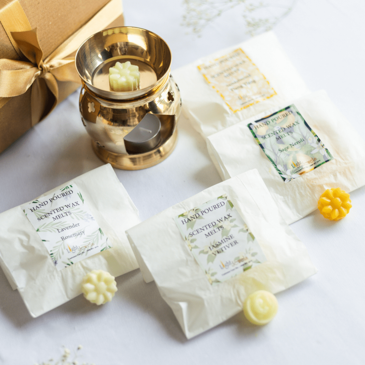 Brass Diffuser Gift Set with 4 Scented Beeswax Melts | Verified Sustainable by Brown Living™