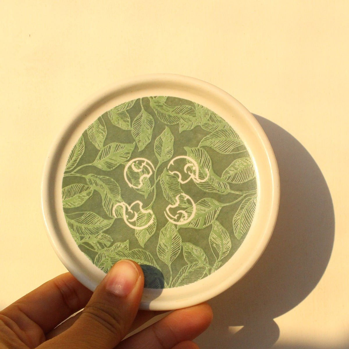 Elli Ceramic Coasters Set of 4 – Contemporary Tabletop Essentials – Coasters on Brown Living™. SKU: TC0403. Img 4.