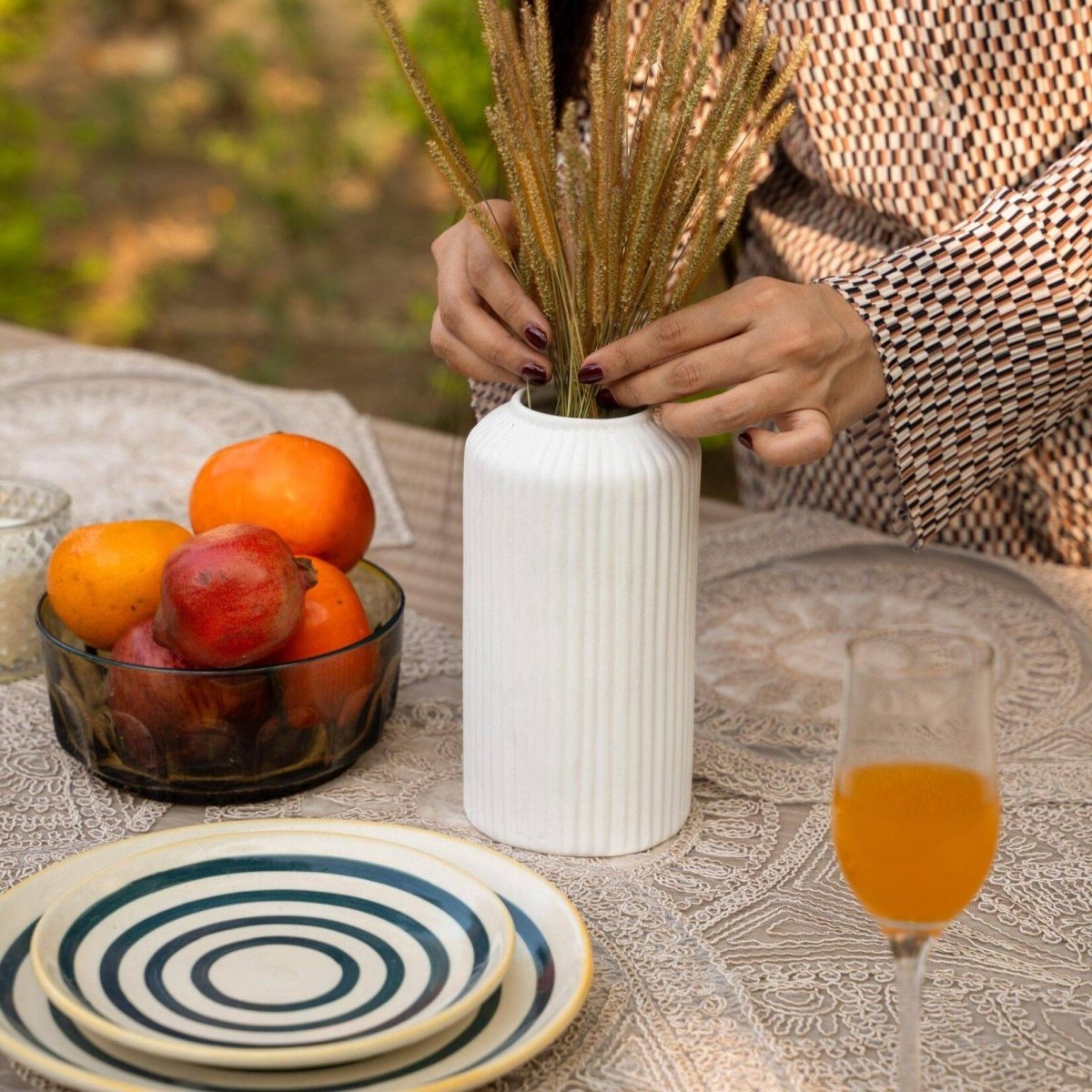 Handcrafted Snow White Vase With Dried Rustic Grass – Decor & Artefacts on Brown Living™. SKU: 11. Img 2.