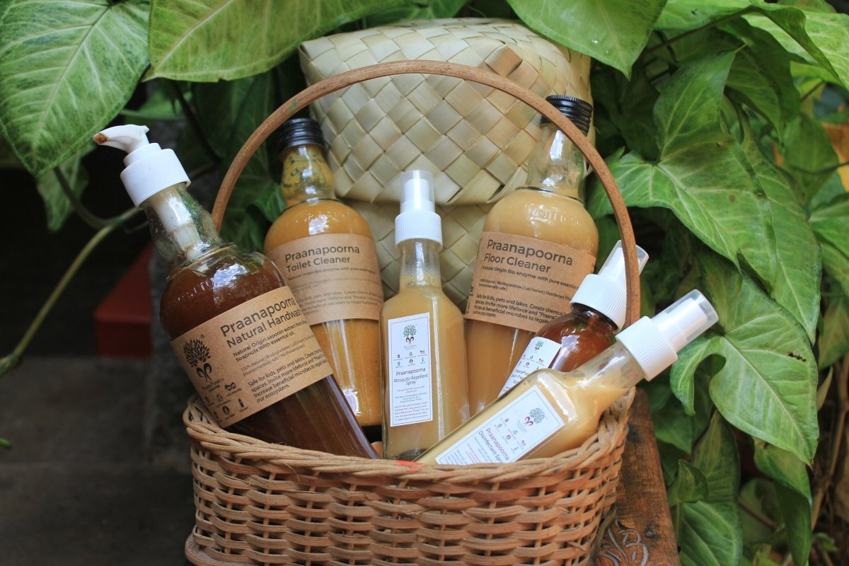 Home Wellness hamper – Cleaning Products on Brown Living™. SKU: SKU_K02. Img 4.