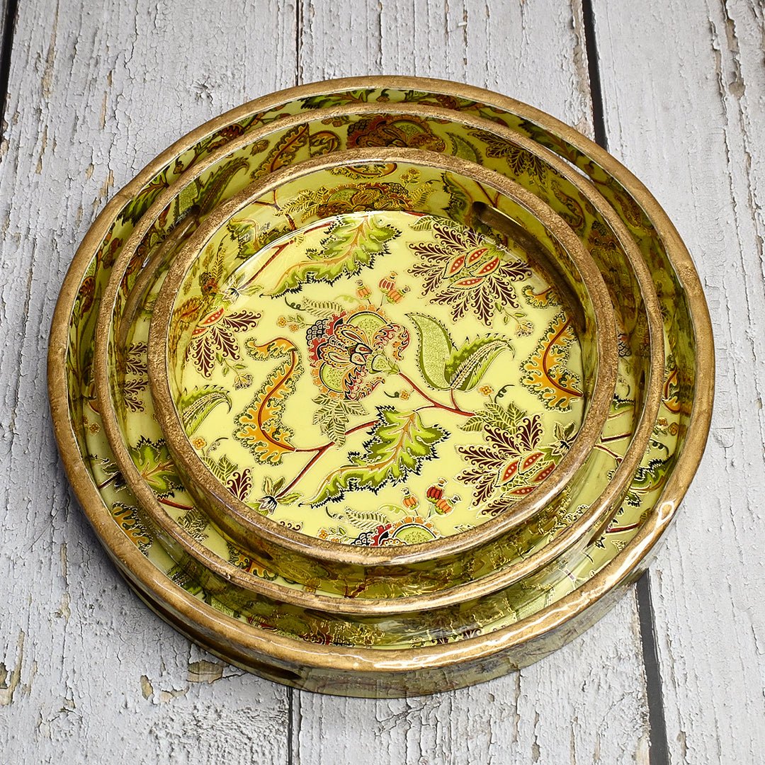 Gold Foil Round Tray - Set of 3 – Home Decor on Brown Living™. SKU: MJ00142TYX. Img 3.