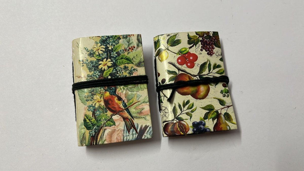 Mini Recycled Paper Journal Pack of 2 – Notebooks & Notepads on Brown Living™. SKU: OEP2533990. Img 13.