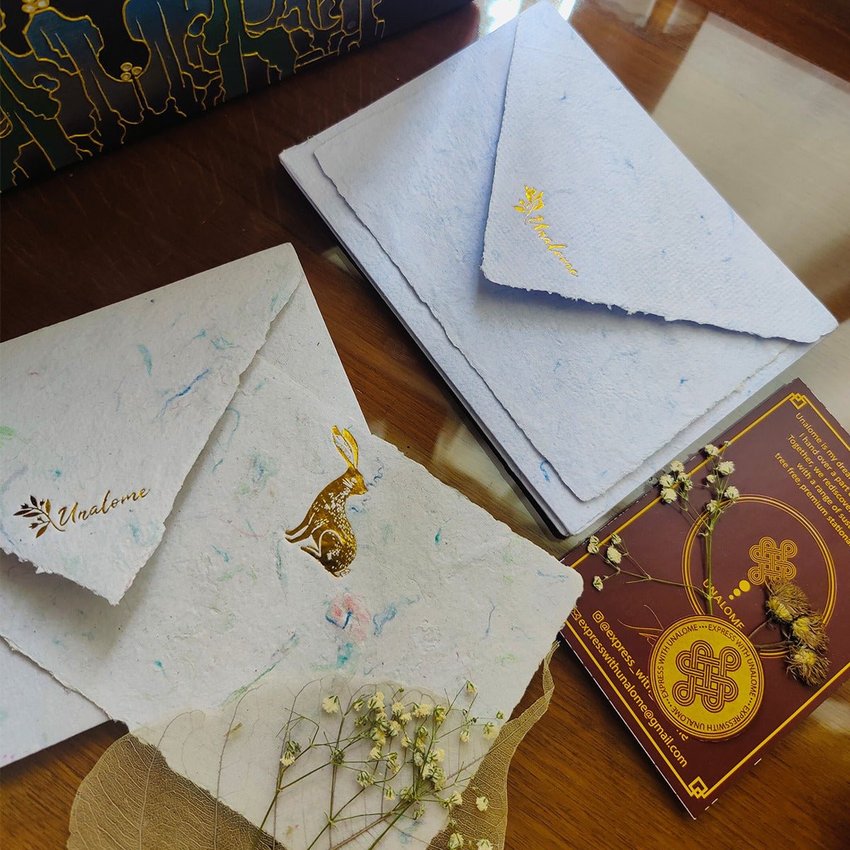 Minimalist Note for Thoughtful Gifting – Greeting & Note Cards by UNALOME available on Brown Living™. . SKU: UN - NT - 17. Img 5.