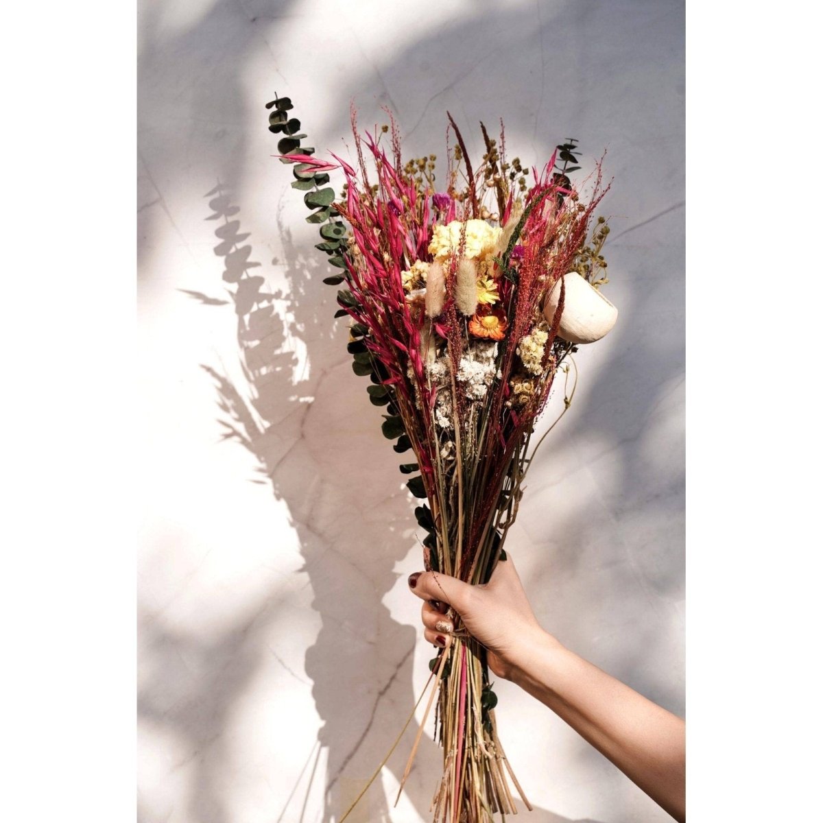 Naturally Dried Vintage Charm Bunch – Decor & Artefacts on Brown Living™. SKU: Artecasa - 20. Img 1.