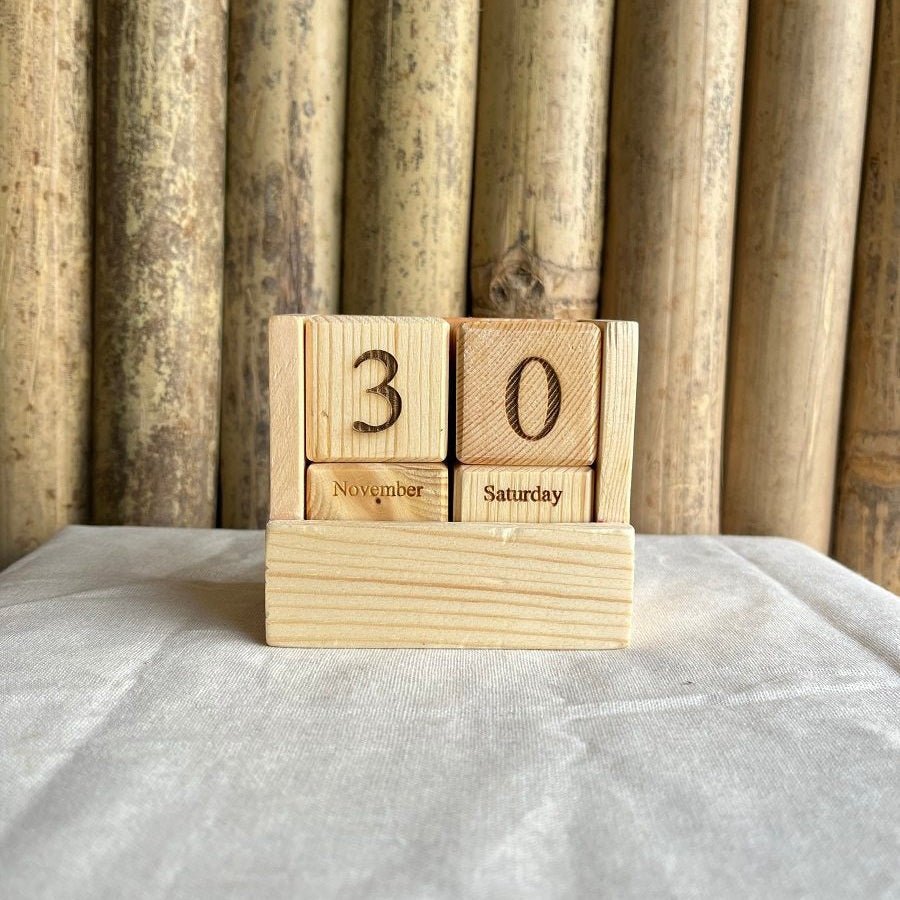 Rustic Wooden Cube Perpetual Calendar – Vintage Desk Accessory | Verified Sustainable by Brown Living™