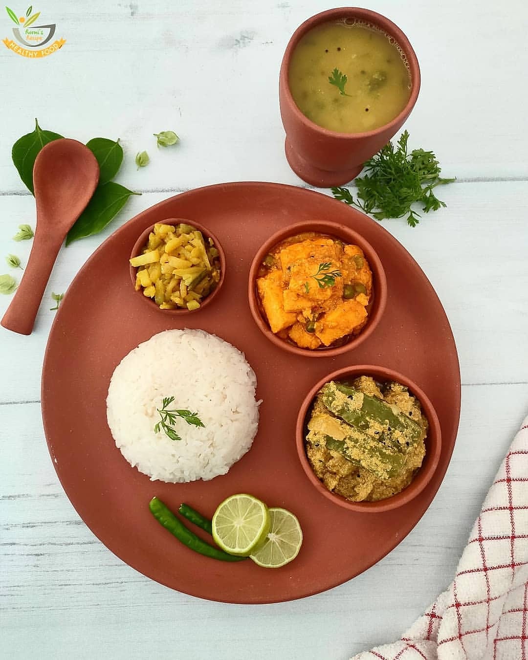 Terracotta 11 Inches Dinner Set – 6 Pcs Handcrafted Clay Set – Dinner Set on Brown Living™. SKU: DS-1. Img 2.