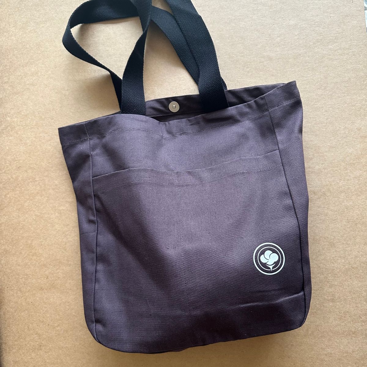 Transit Tote Bag – Spacious & Durable Everyday Carry – Tote Bag on Brown Living™. SKU: TRAN005GR. Img 9.