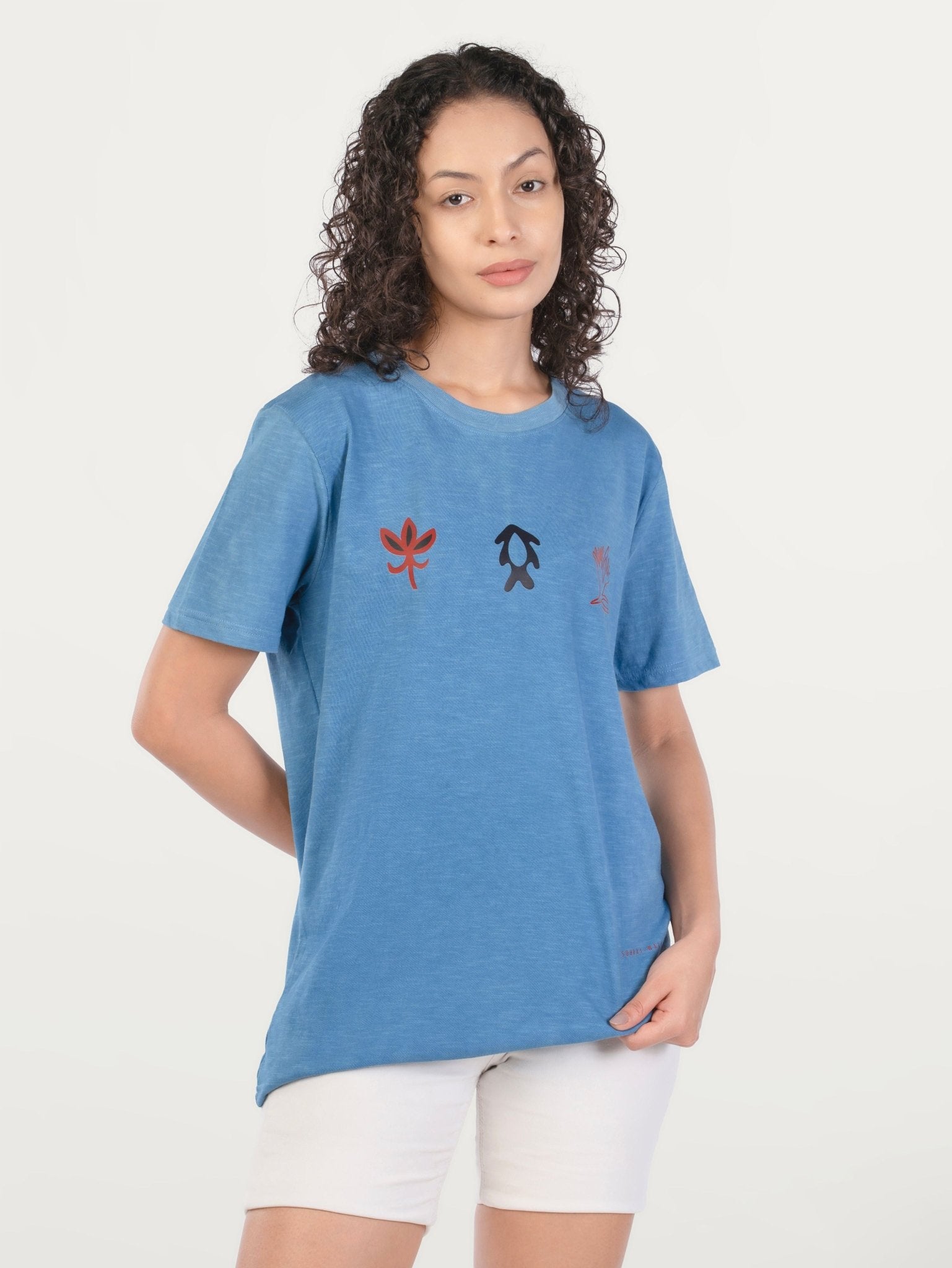 Unisex Natural Dye Sohrai Motifs Tee Handcrafted Cotton T-Shirt – Mens Sweatshirt on Brown Living™. SKU: UTP-N25103-S-INBL. Img 6.