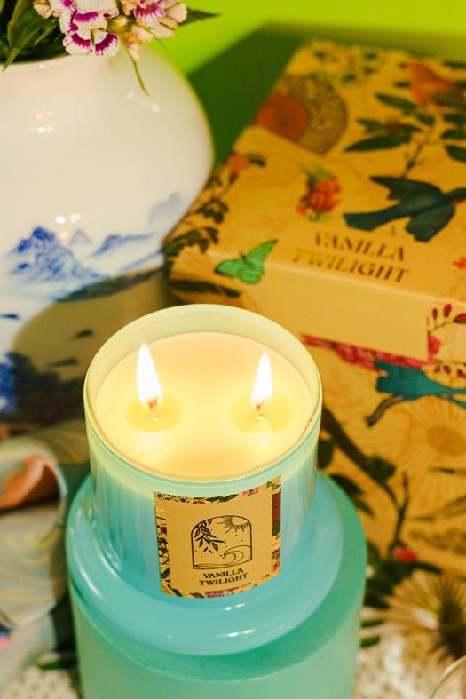 Vanilla Twilight Bell Jar Candle | Vanilla & Bergamot Scented Candle – Candles & Fragrances on Brown Living™. SKU: VTBC001. Img 5.