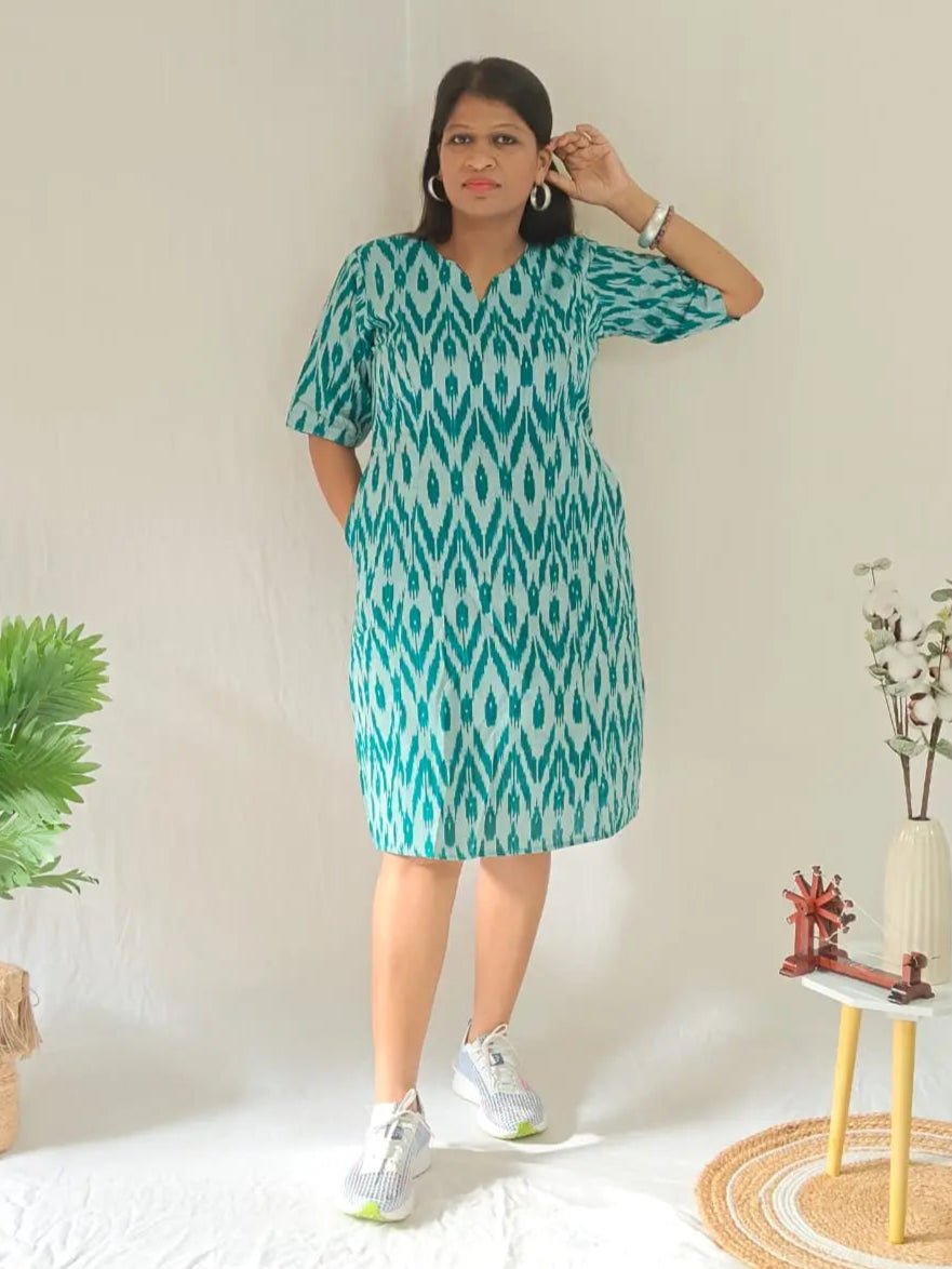 Ved Black Ikkat Shift Dress – Handwoven Cotton Ethnic Dress – Womens Dress on Brown Living™. SKU: JUL25-GID-EDJJ-PW-1. Img 5.