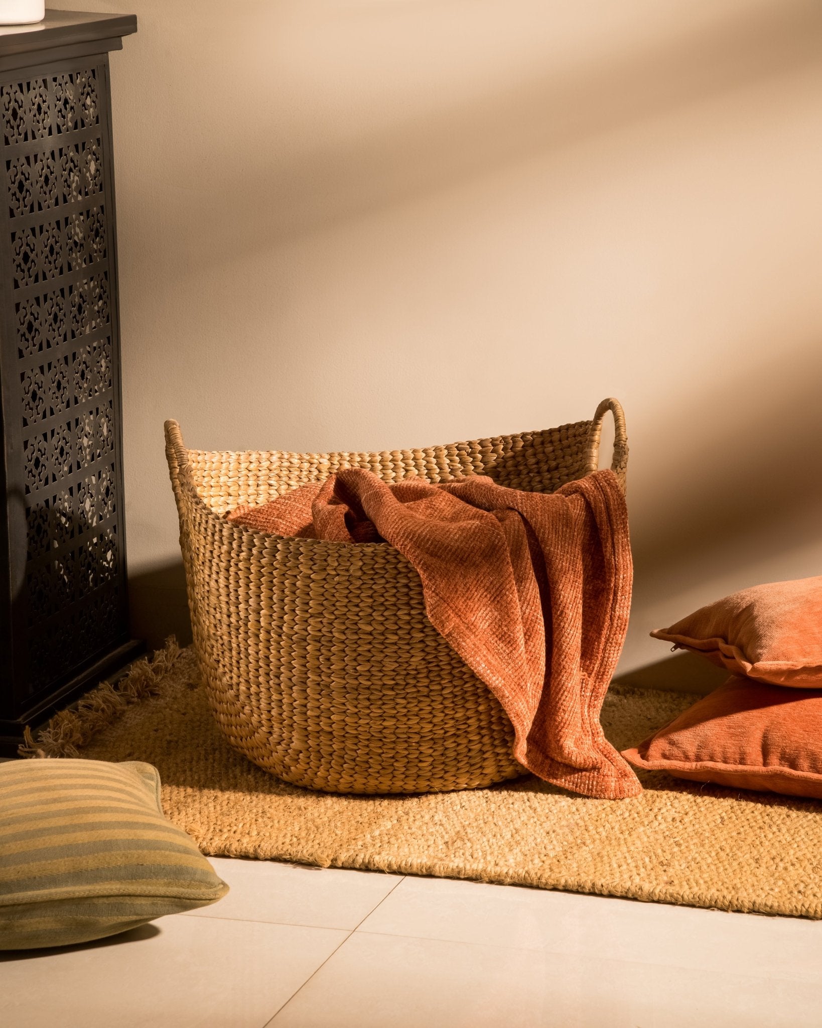 Water Hyacinth Laundry & Storage Basket – Baskets & Boxes on Brown Living™. SKU: WHLBAS020A. Img 1.