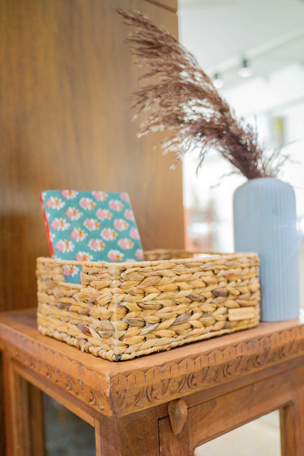 Water Hyacinth Organiser Handwoven Natural Storage Basket – Organisers on Brown Living™. SKU: 201W. Img 3.
