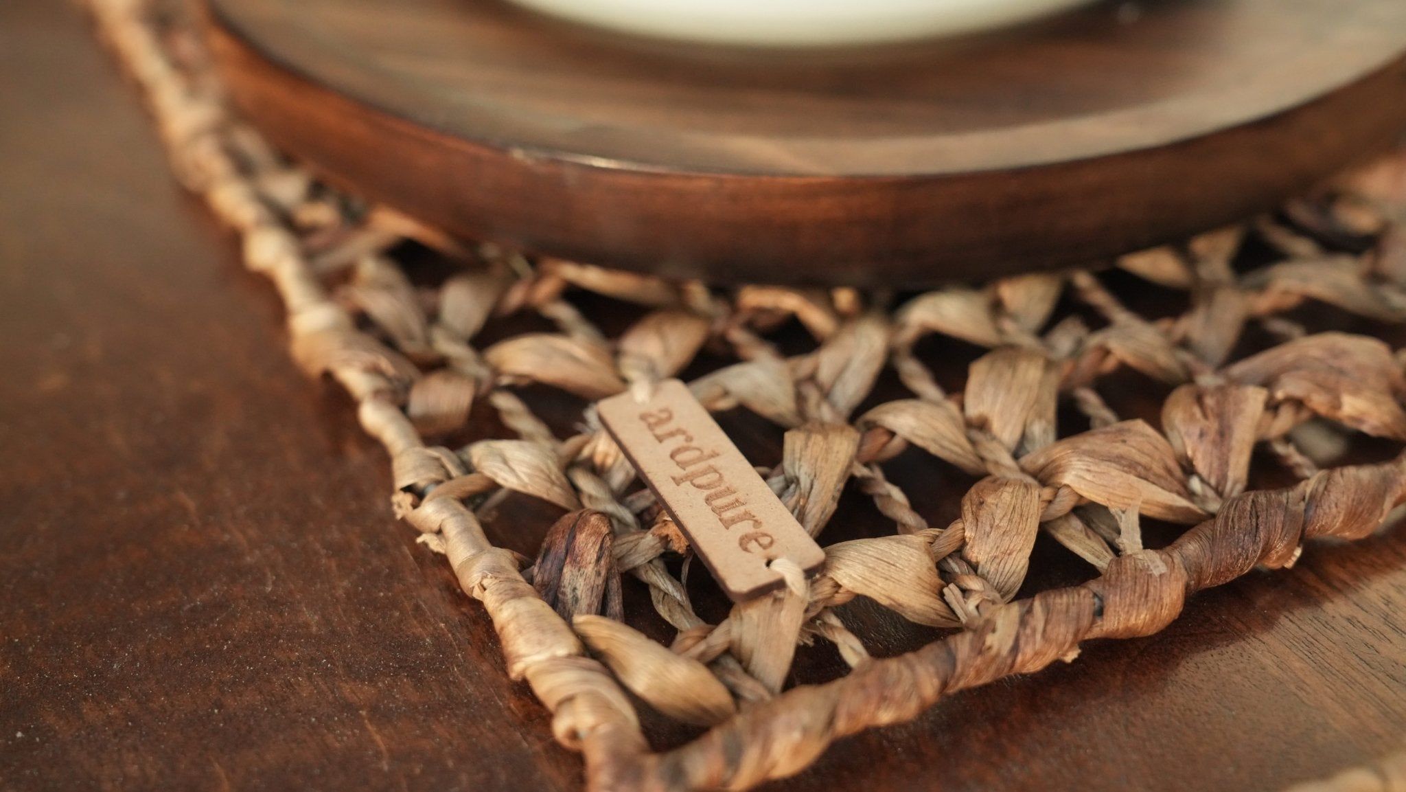 WH Flora Placemat | Handwoven Natural Dining Table Mat (Set of 2) – Baskets & Boxes on Brown Living™. SKU: 811WM. Img 3.