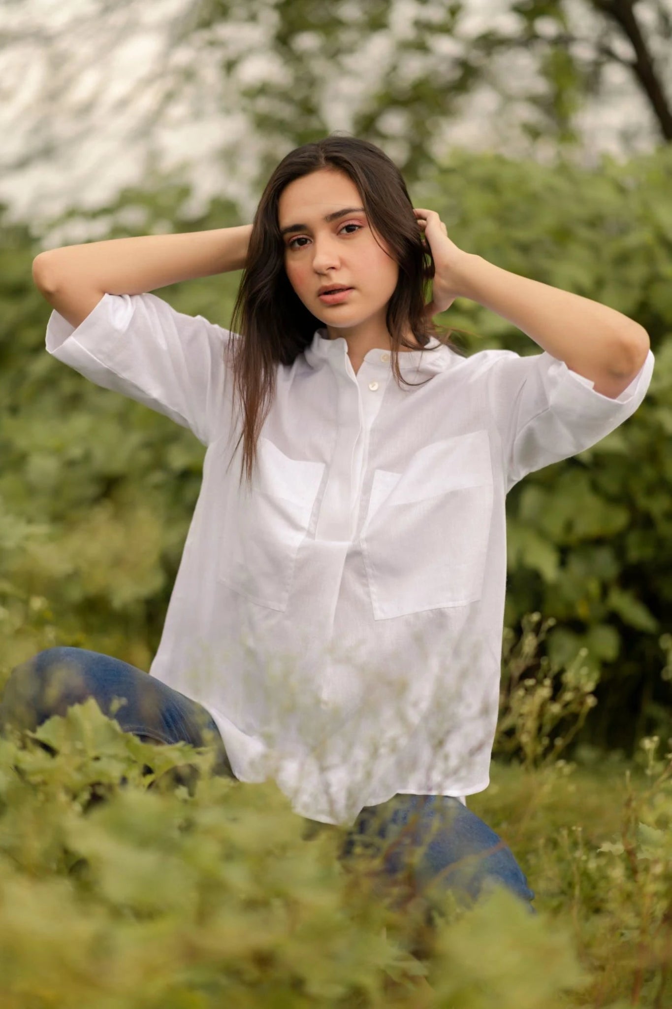White Minimal Top | Elegant Everyday Women’s Minimalist Cotton Top – Womens Top on Brown Living™. SKU: ANTWMWFS. Img 7.