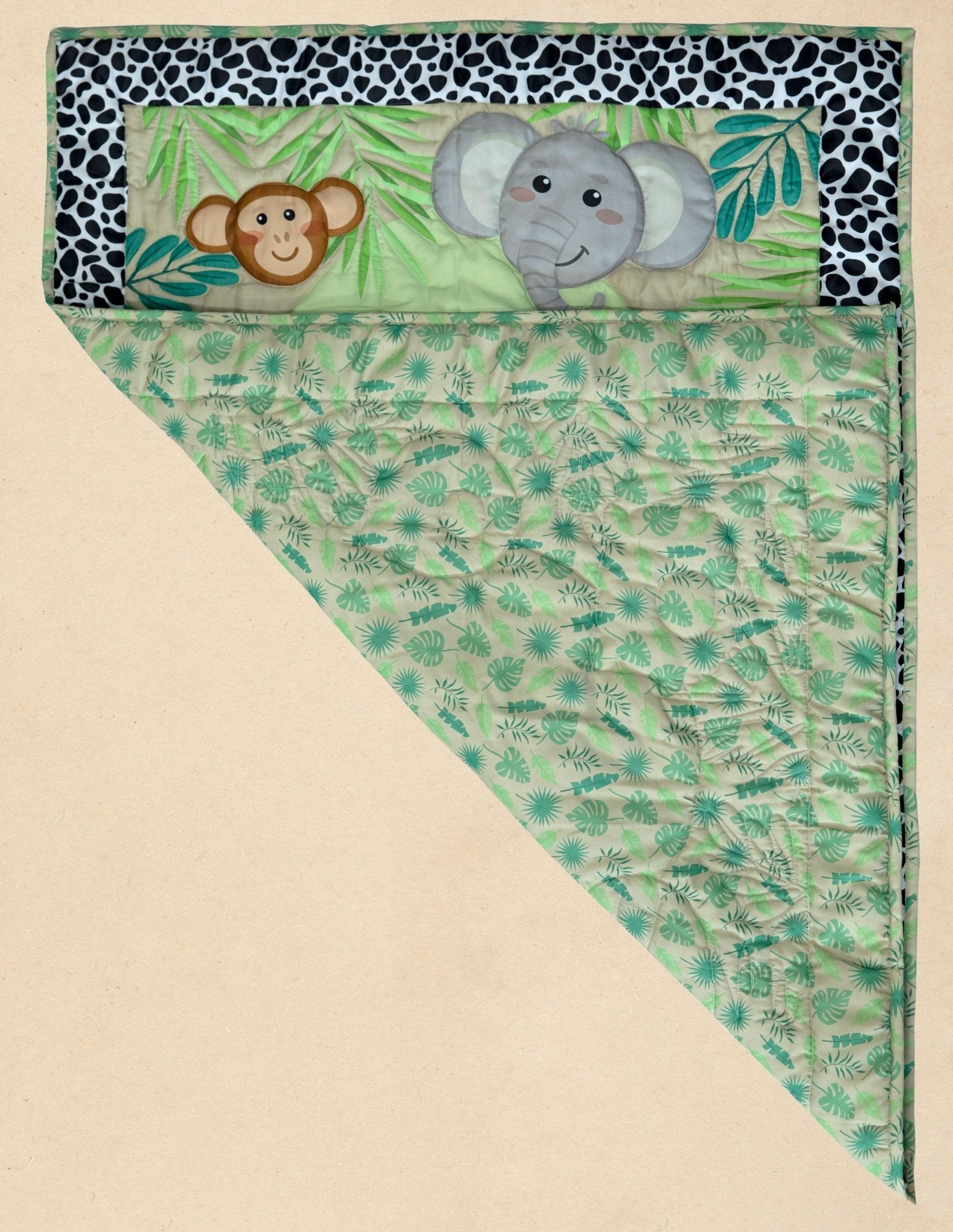 Wild Safari Snuggle Quilt Soft Kids Safari Theme Bedding – Play Mats on Brown Living™. SKU: QLTSAFARI. Img 2.