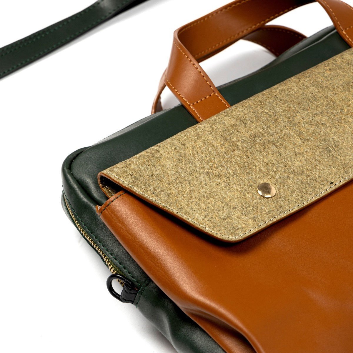 Willow Vegan Leather Laptop Sleeve - Black – Laptop Sleeve on Brown Living™. SKU: LSGH2025_5003n. Img 8.